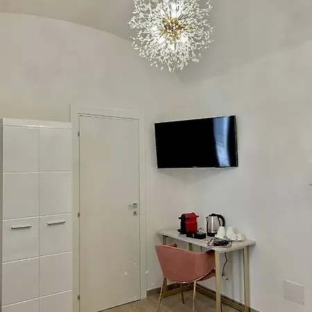 Relais Vaticano - Metro Station Ottaviano ローマ