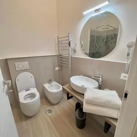 Relais Vaticano - Metro Station Ottaviano ローマ