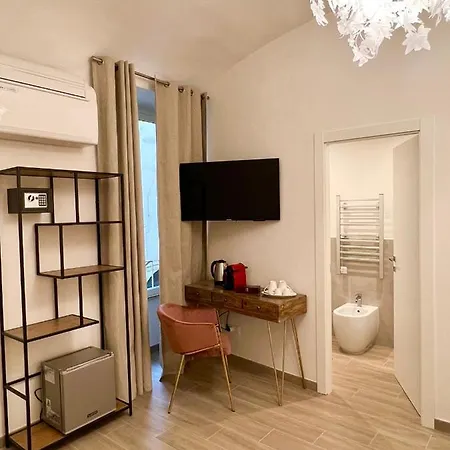 Relais Vaticano - Metro Station Ottaviano *