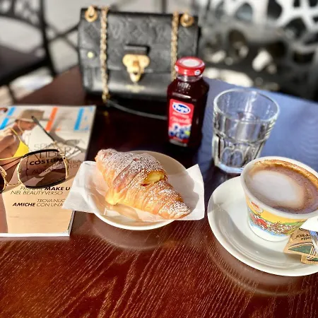 Relais Vaticano - Metro Station Ottaviano Hotel